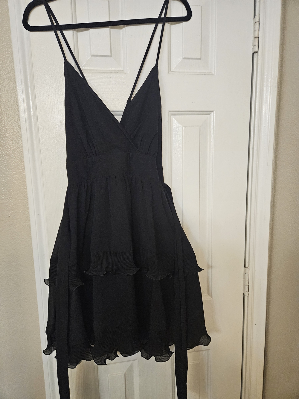 Chic Black Spaghetti-Strap Layered Mini Dress